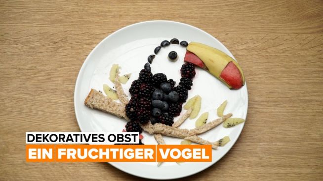 Dekoratives Obst – fruchtiger Vogel